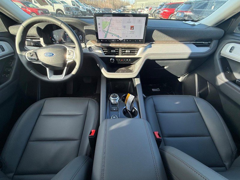 New 2026 Ford Explorer Active w/ Active Comfort Package image 16