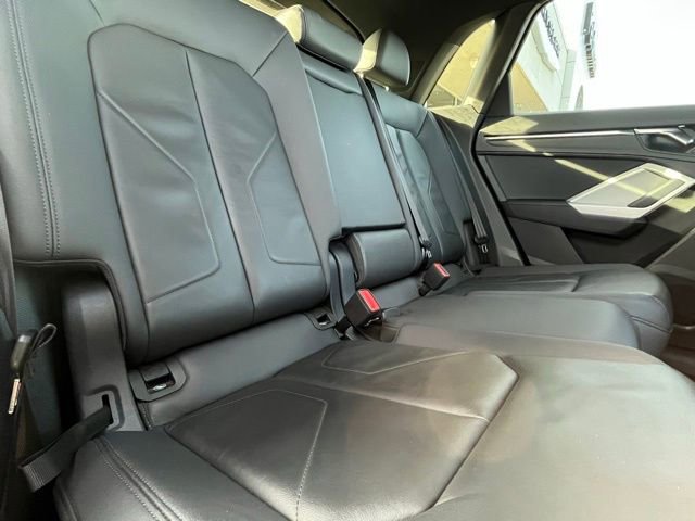 Used 2023 Audi Q3 2.0T Premium image 27