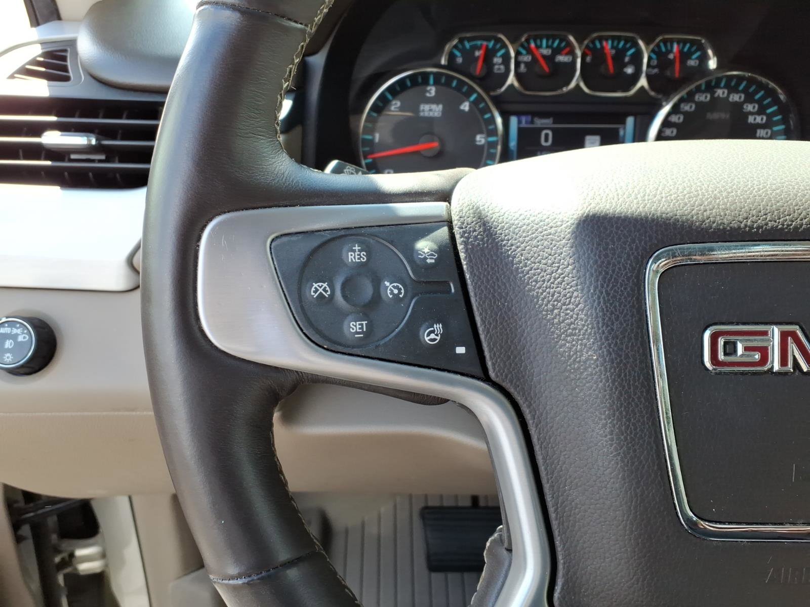 Used 2017 GMC Yukon SLT w/ Open Road Package image 11