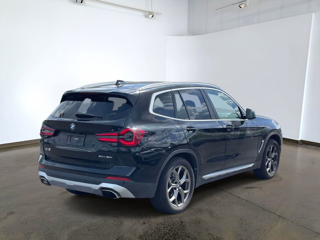Used 2022 BMW X3 xDrive30i w/ Convenience Package AWD/4WD image 5