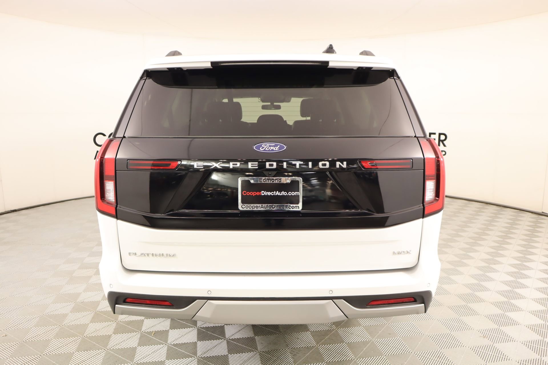Used 2025 Ford Expedition Max Platinum AWD/4WD image 24