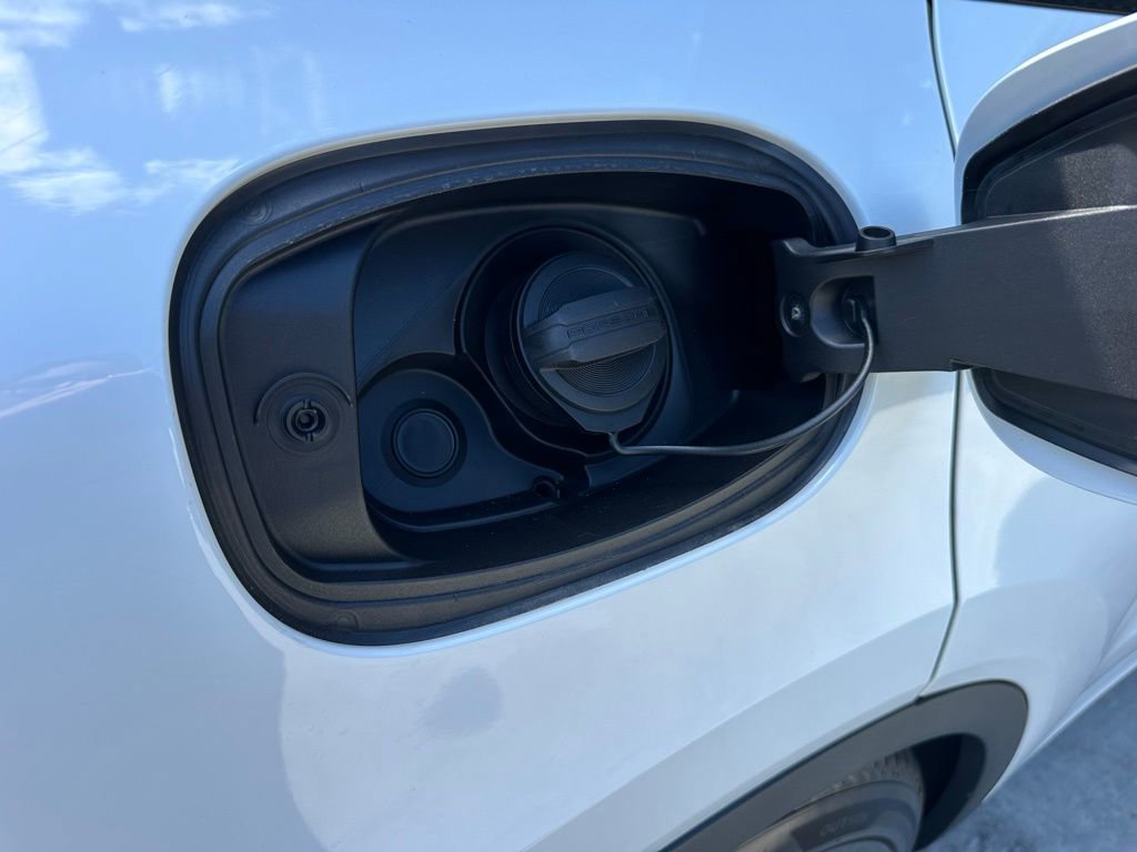 Certified 2026 Porsche Cayenne E-Hybrid image 43