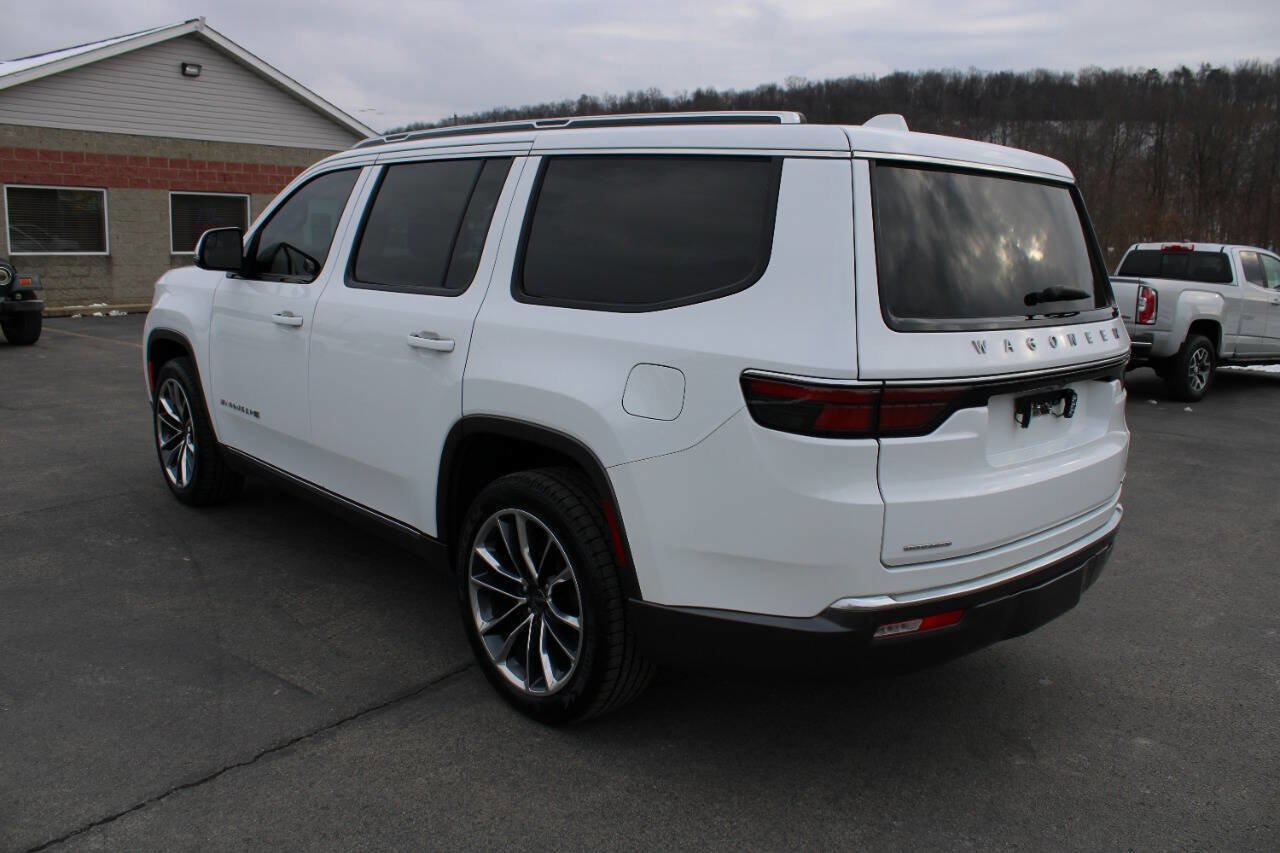 Used 2022 Jeep Wagoneer Series III w/ Premium Group I image 3