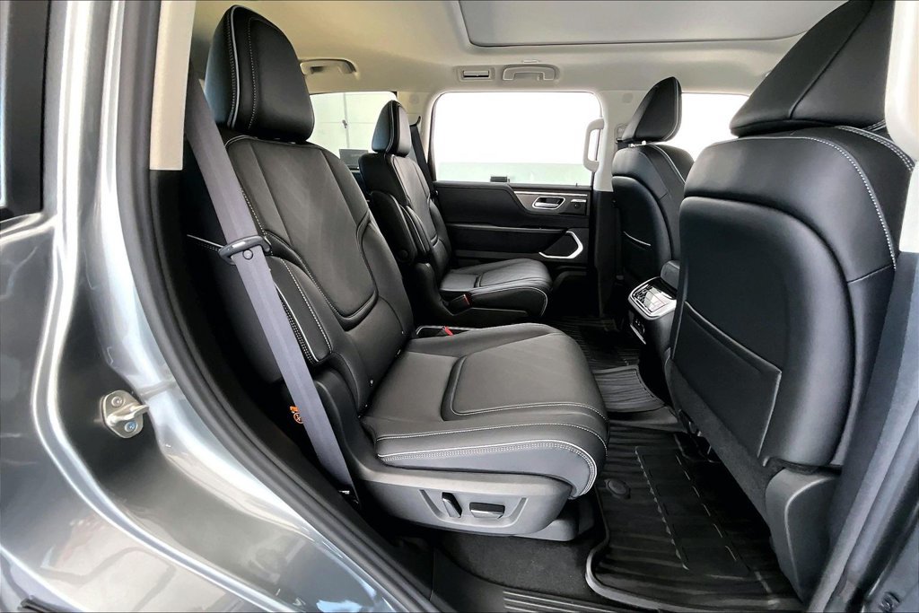 New 2027 INFINITI QX80 Luxe w/ Cargo Package RWD image 9
