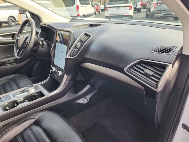 Used 2024 Ford Edge SEL image 16