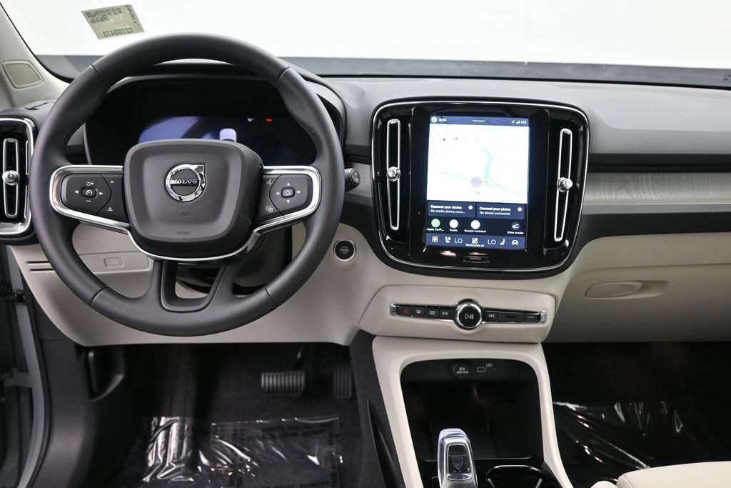 New 2026 Volvo XC40 B5 Plus w/ Protection Package Premier AWD/4WD image 12