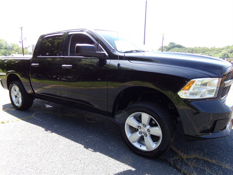 Used 2015 RAM 1500 Express AWD/4WD image 5
