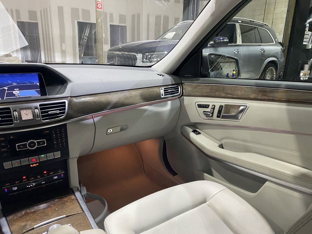 Used 2014 Mercedes-Benz E 350 Sedan image 4