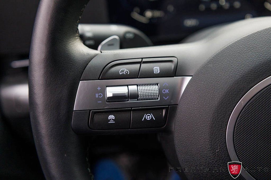 Used 2025 Hyundai Kona Limited AWD/4WD image 28