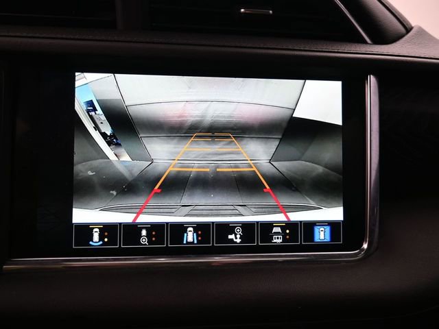 Used 2023 GMC Yukon Denali image 16