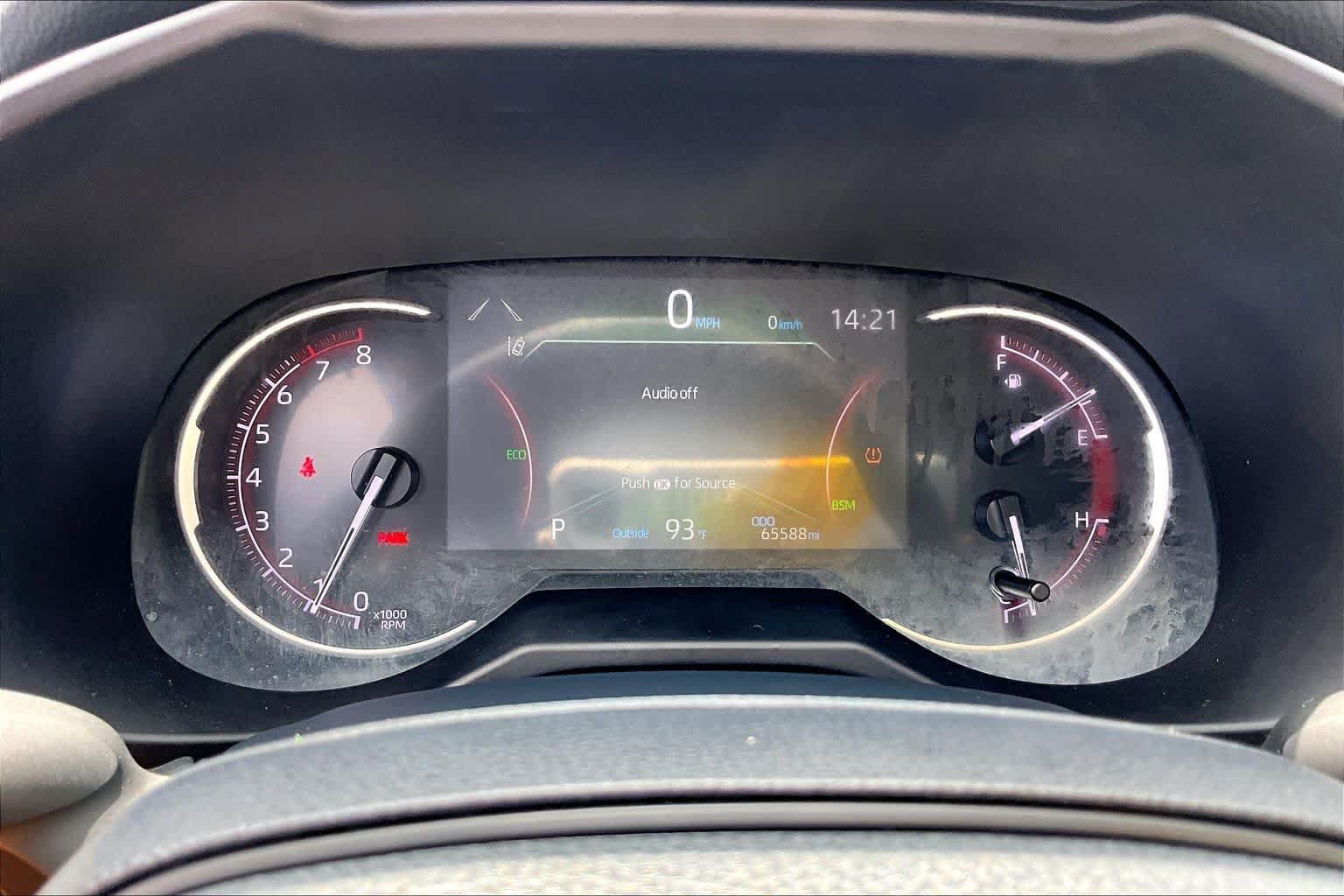 Used 2023 Toyota RAV4 XLE FWD image 25