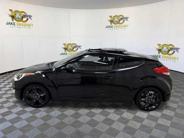 Used 2017 Hyundai Veloster Value Edition image 6
