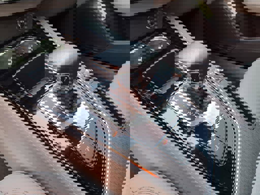 Used 2021 Audi A4 2.0T Premium w/ Convenience Package image 16