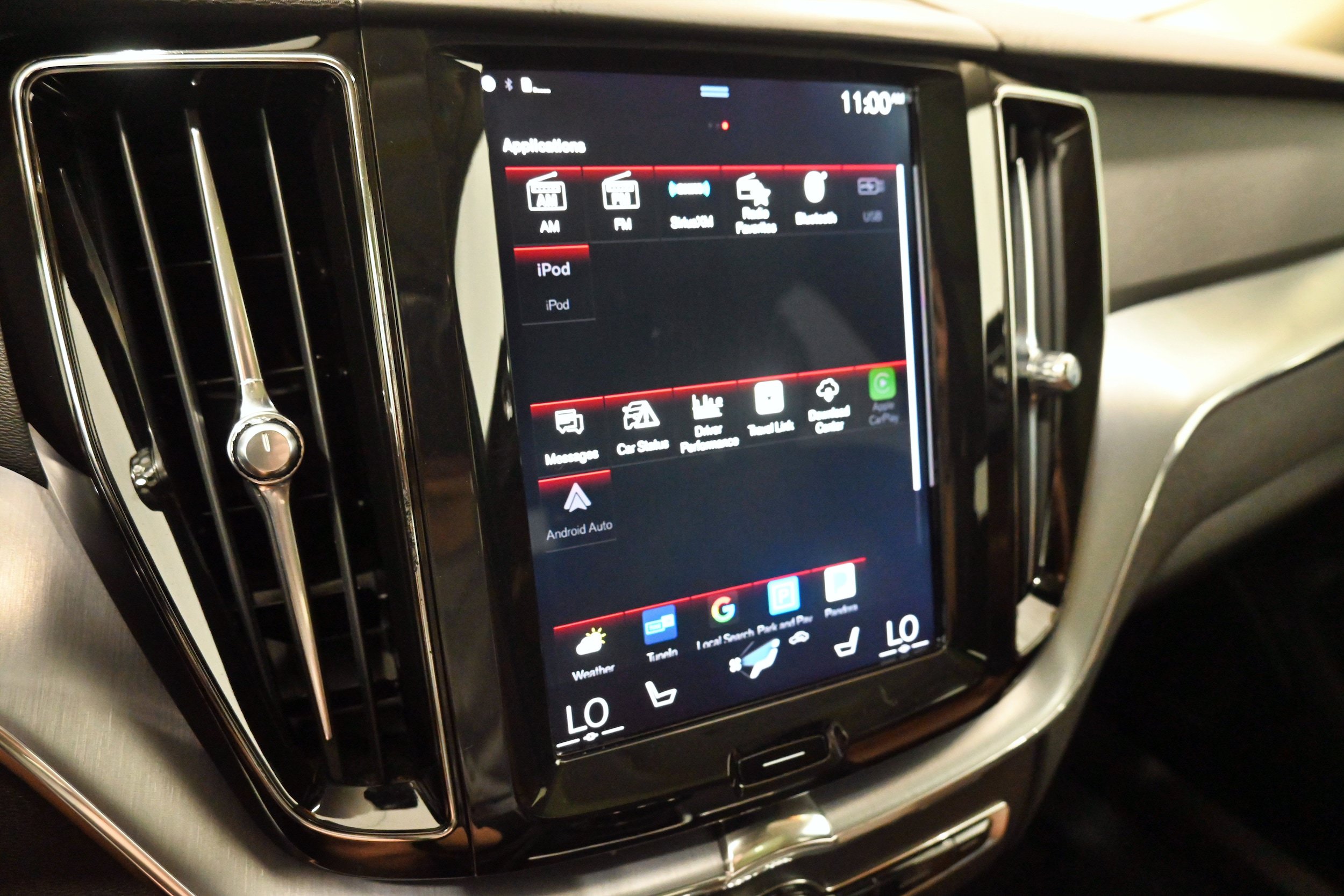 Used 2020 Volvo XC60 T5 Momentum w/ Protection Package Premier AWD/4WD image 13