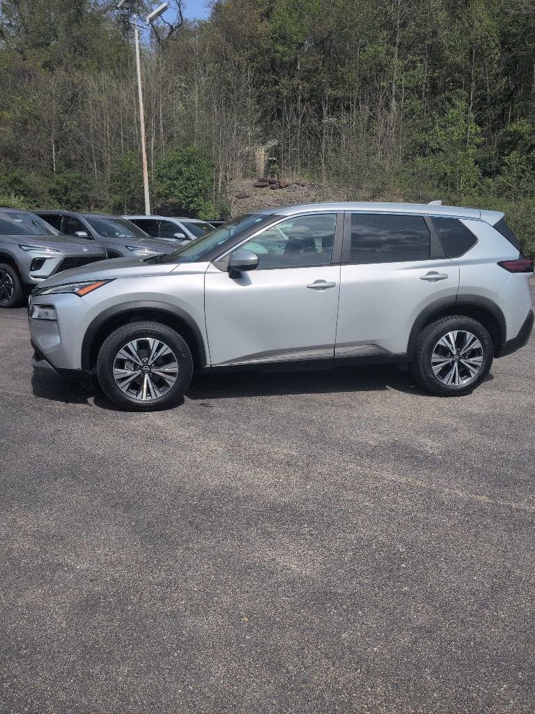 Used 2023 Nissan Rogue SV AWD/4WD image 18