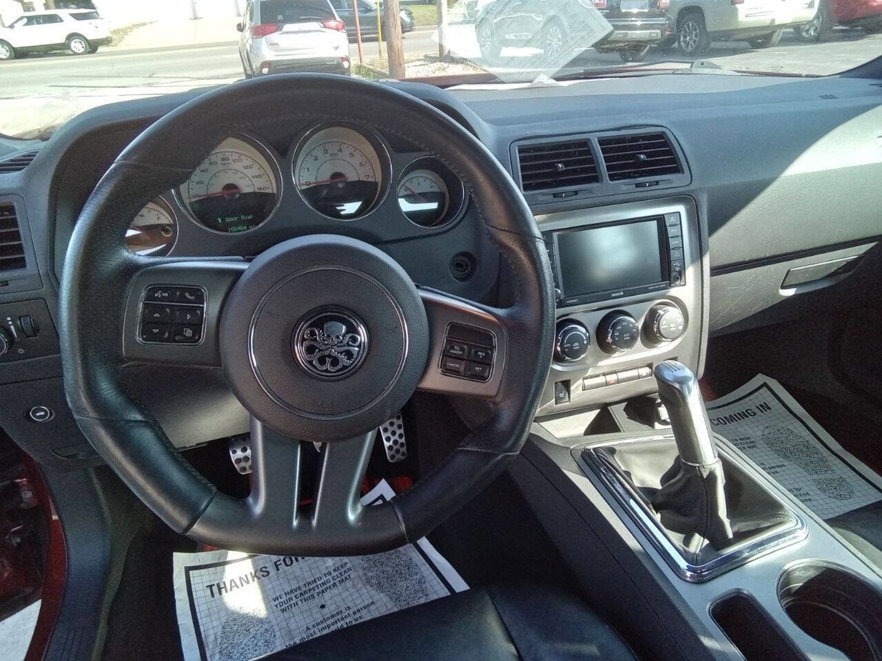 Used 2014 Dodge Challenger R/T image 10