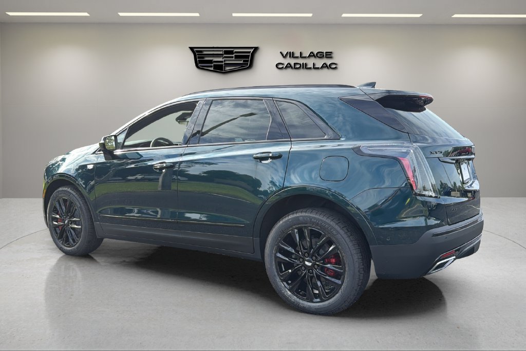 New 2026 Cadillac XT5 Sportv w/ LPO, Onyx Lite Package AWD/4WD image 3