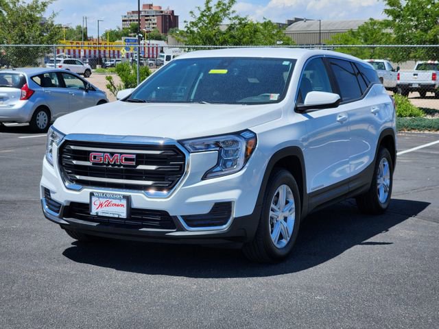 Used 2024 GMC Terrain SLE AWD/4WD image 7