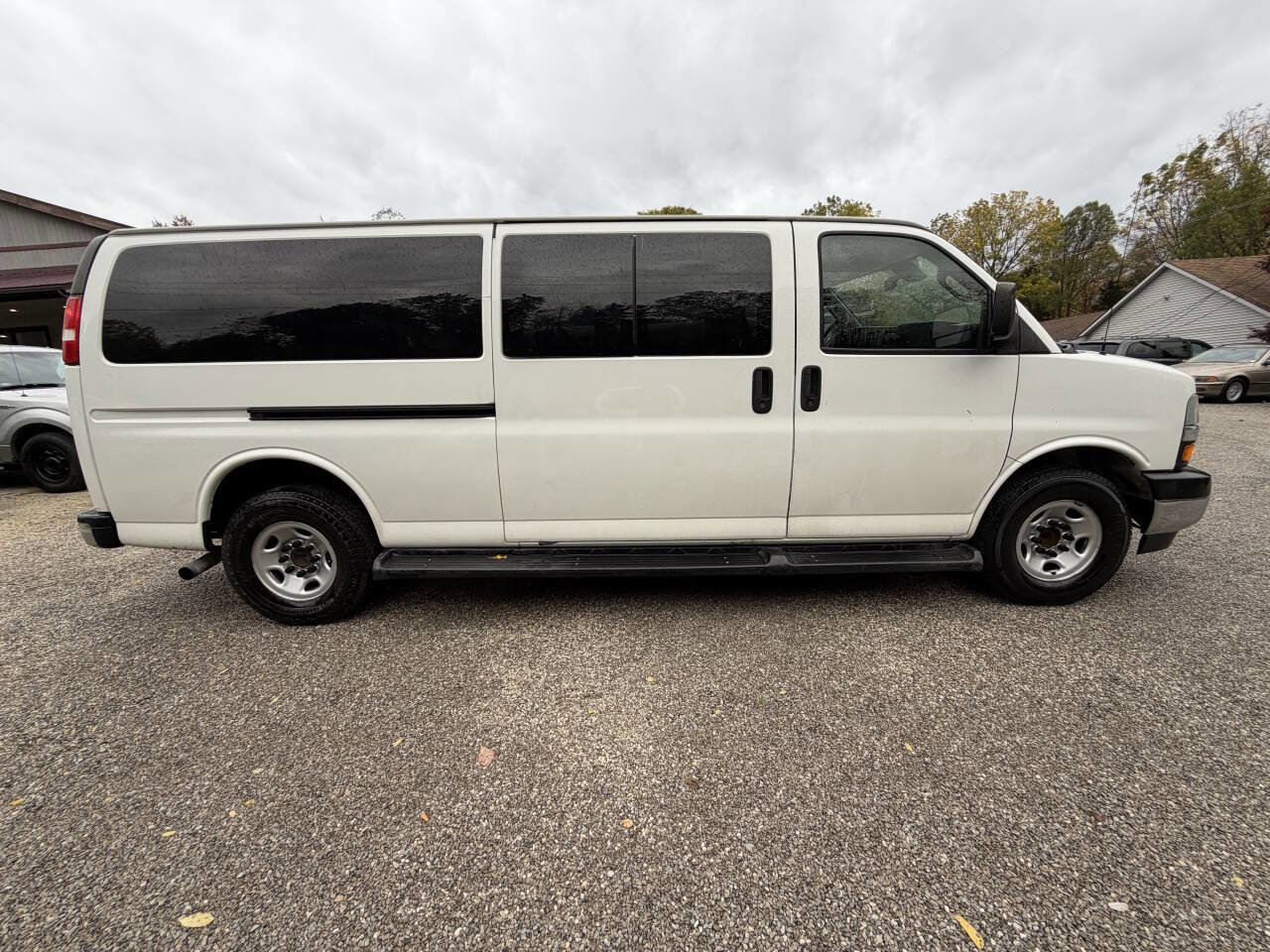 Used 2019 Chevrolet Express 3500 LT w/ LT Preferred Equipment Group image 5