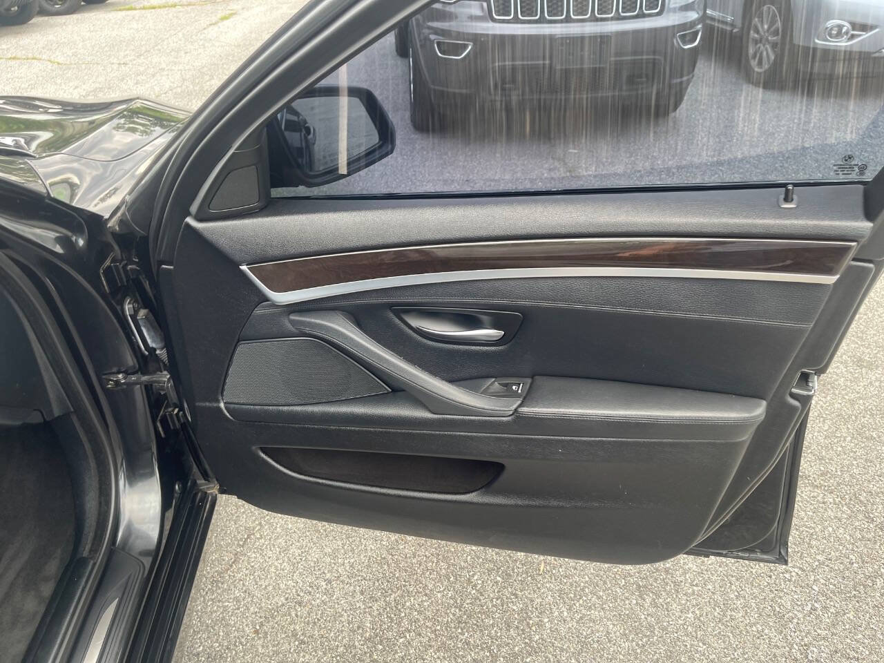 Used 2014 BMW 535i xDrive Sedan AWD/4WD image 26