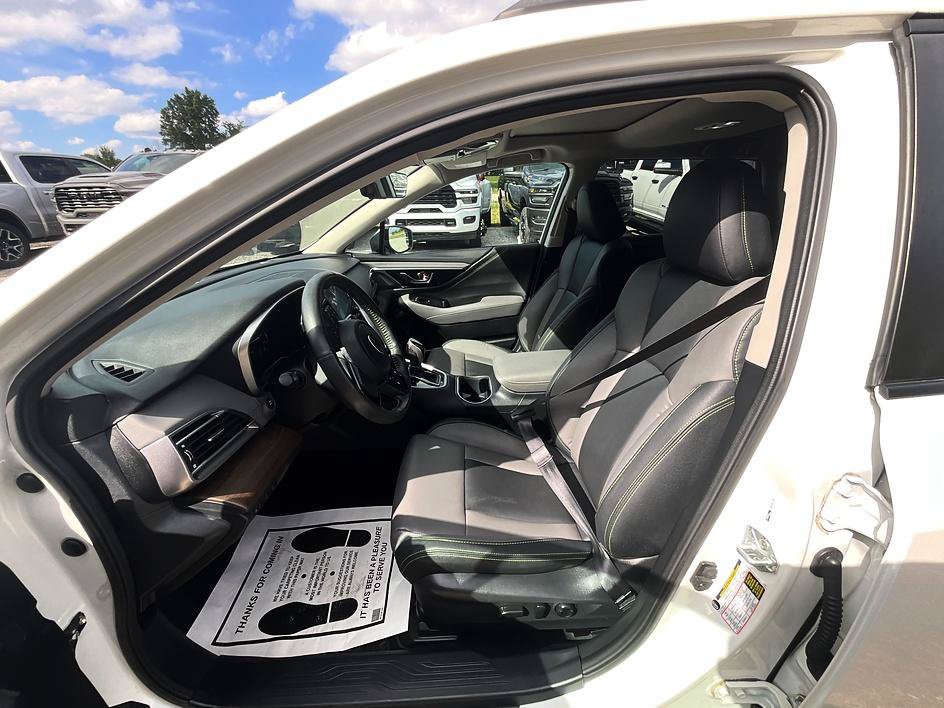 Used 2024 Subaru Outback Onyx Edition XT AWD/4WD image 15