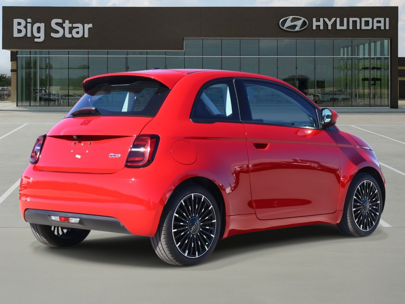 Used 2024 FIAT 500 e (RED) image 4