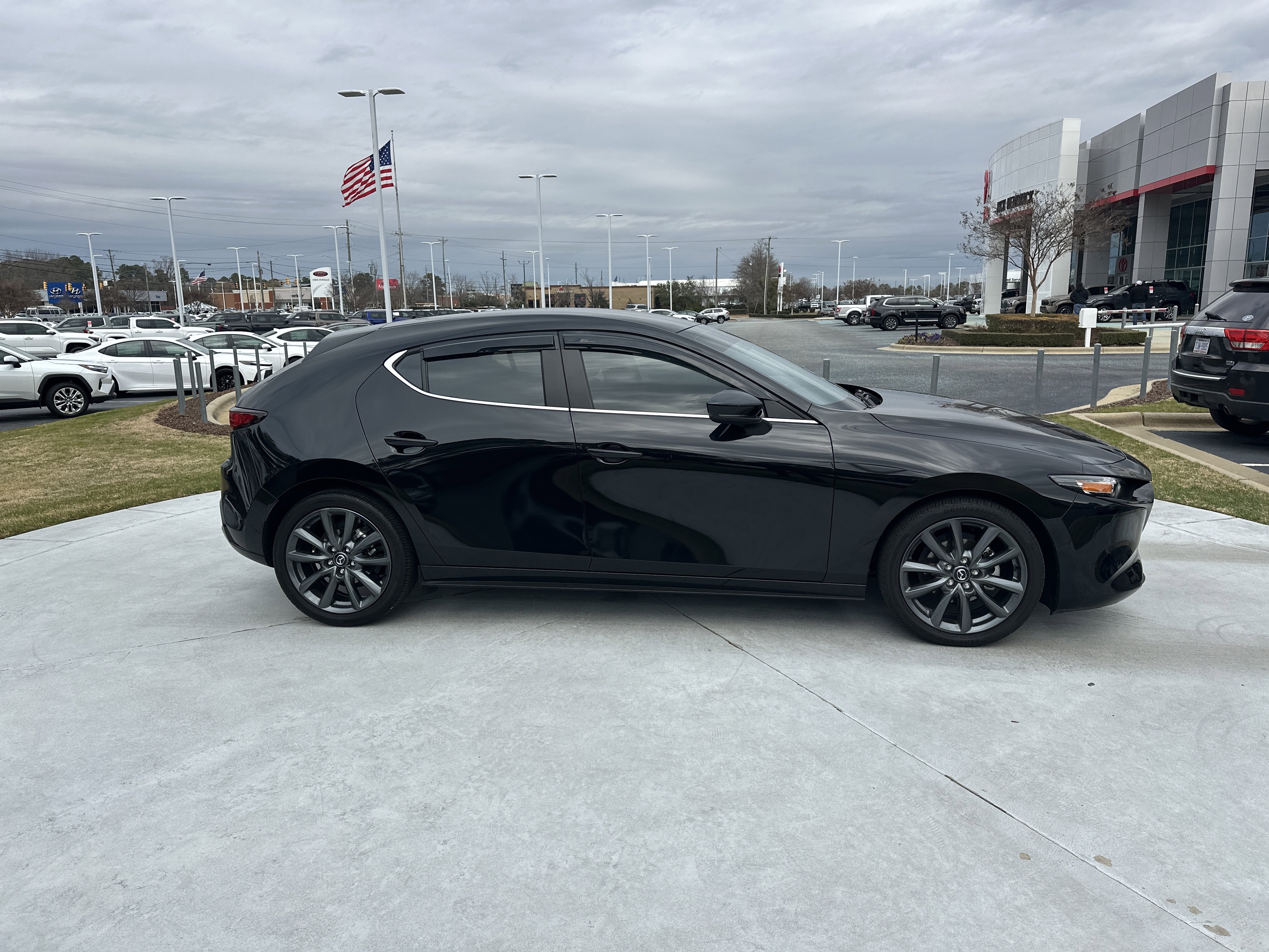 Used 2021 MAZDA MAZDA3 s image 11