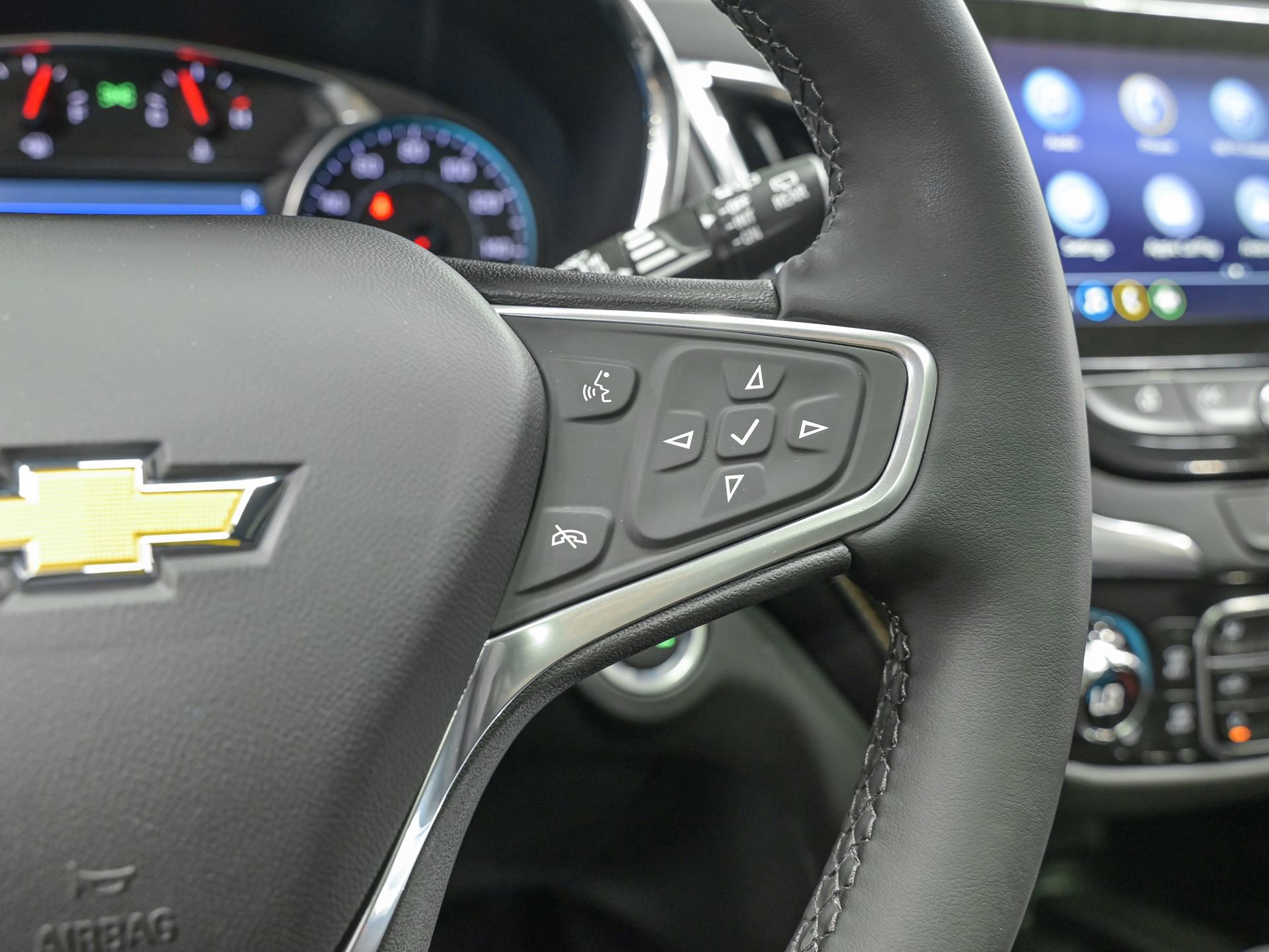 Used 2023 Chevrolet Equinox Premier FWD image 20