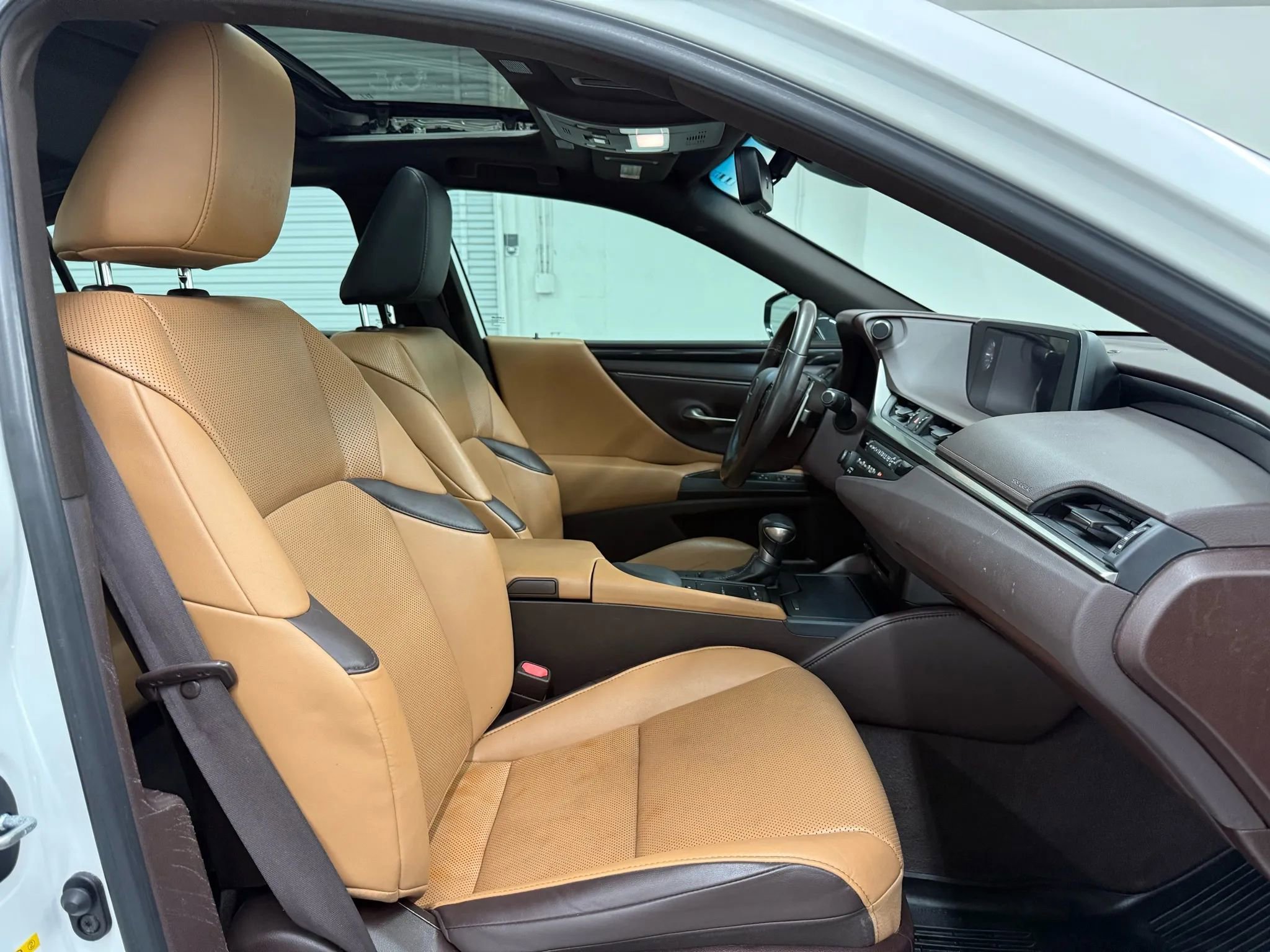 Used 2019 Lexus ES 350 w/ Accessory Package 2 image 18
