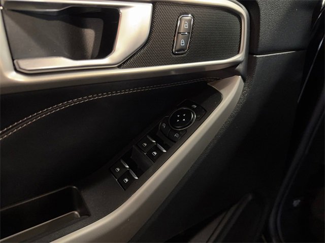 Used 2023 Ford Explorer XLT w/ Equipment Group 202A image 14