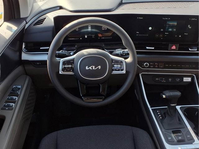 New 2026 Kia Carnival LX FWD image 4