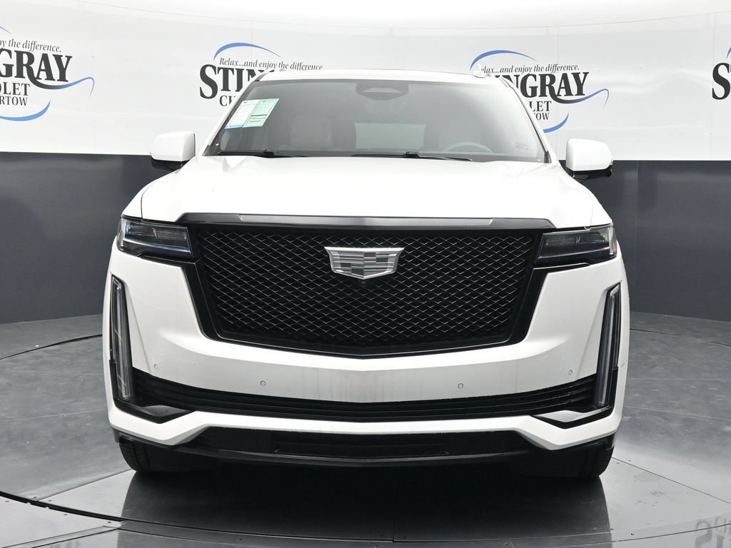 Used 2023 Cadillac Escalade Sport Platinum w/ LPO, ONYX Package AWD/4WD image 2