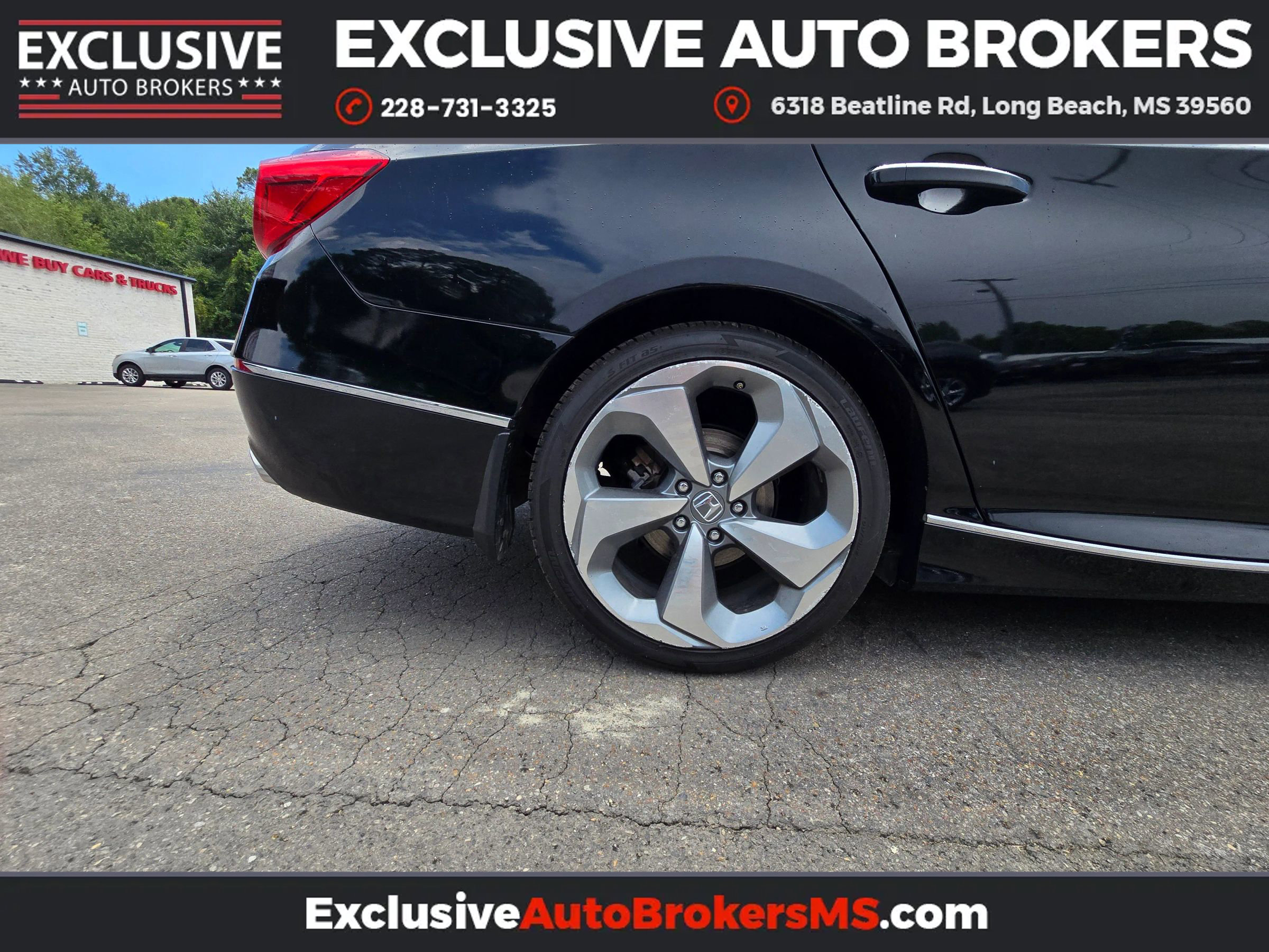 Used 2018 Honda Accord Touring image 45