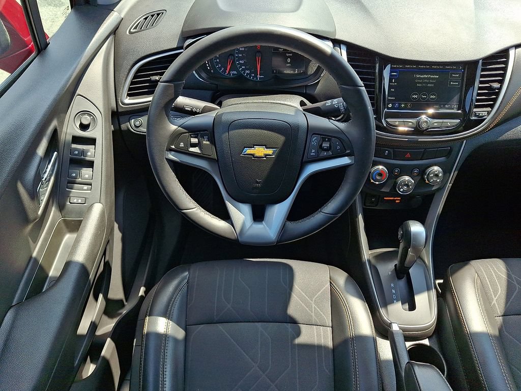 Used 2018 Chevrolet Trax LT w/ LT Convenience Package AWD/4WD image 11