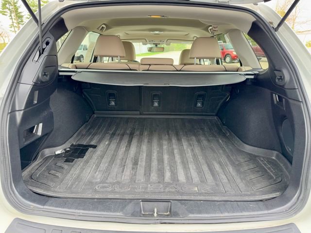 Used 2019 Subaru Outback 2.5i Limited w/ Popular Package #2 image 6