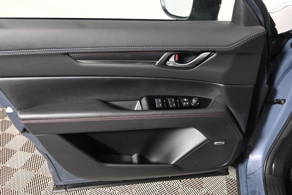 New 2025 MAZDA CX-5 Carbon Edition image 22