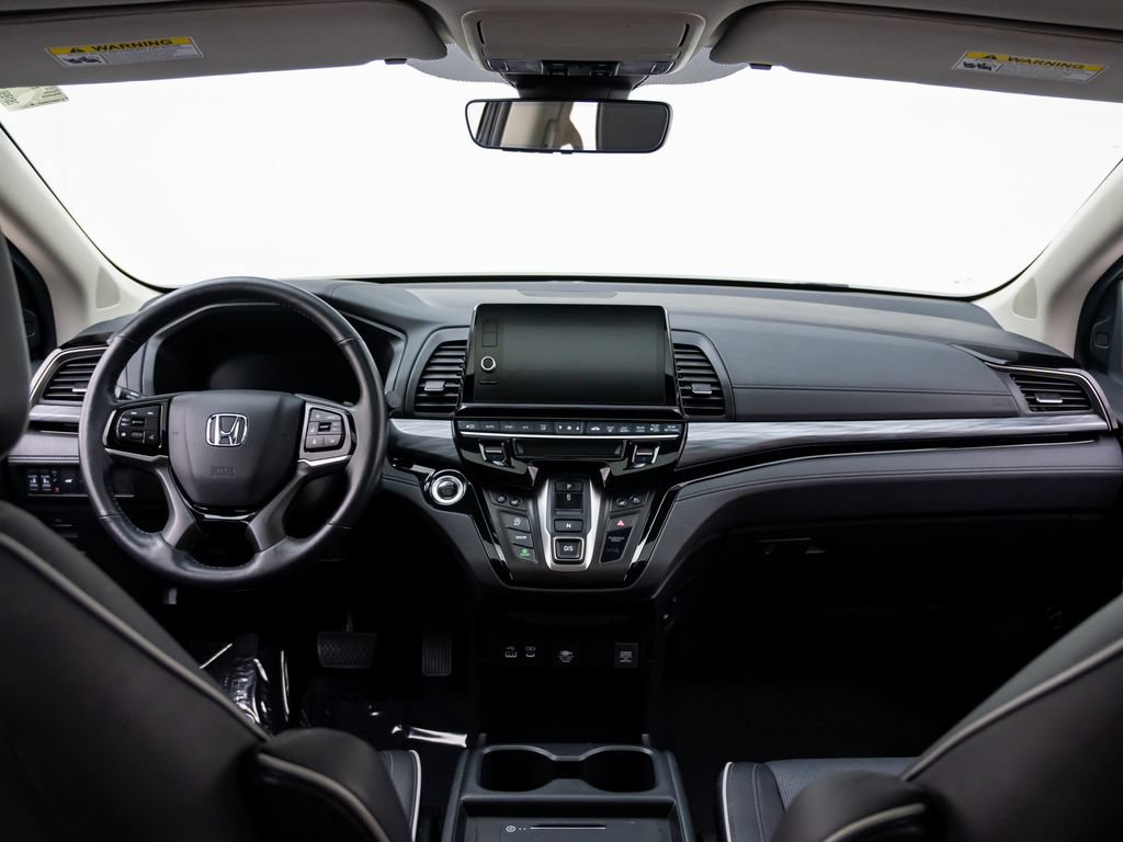 Used 2025 Honda Odyssey Elite image 11