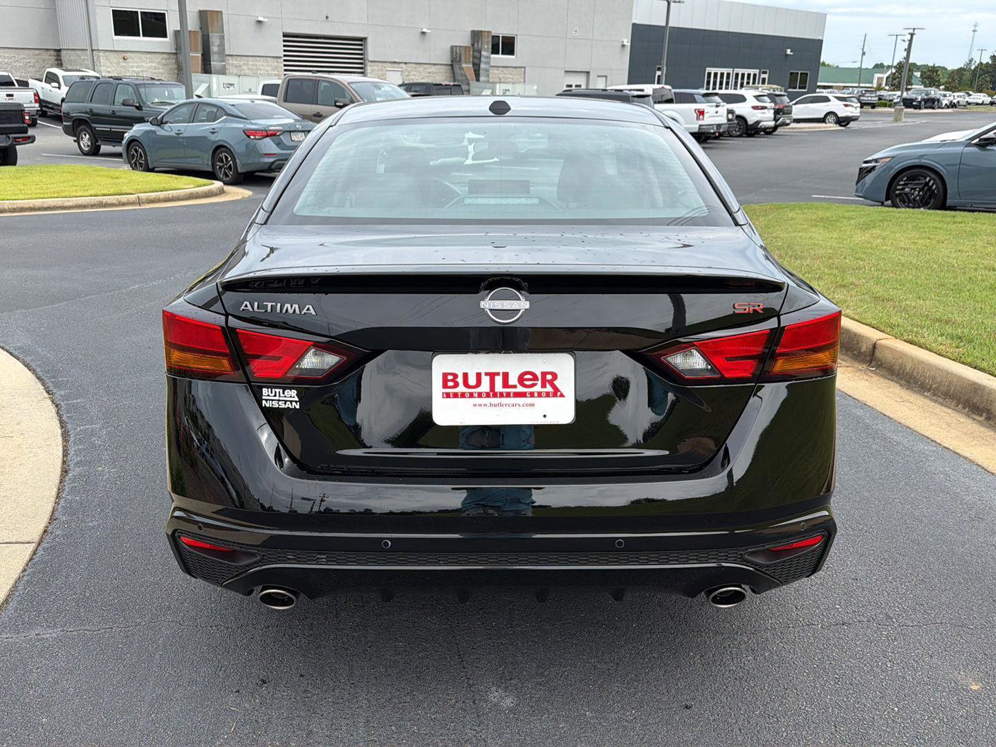 New 2026 Nissan Altima 2.5 SR w/ SR Premium Package FWD image 5