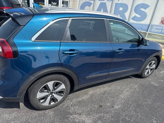 Used 2018 Kia Niro EX FWD image 4