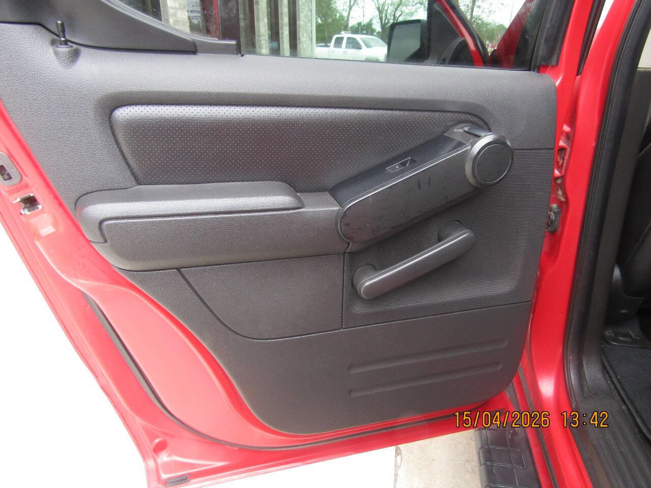 Used 2008 Ford Explorer Sport Trac Limited RWD image 14