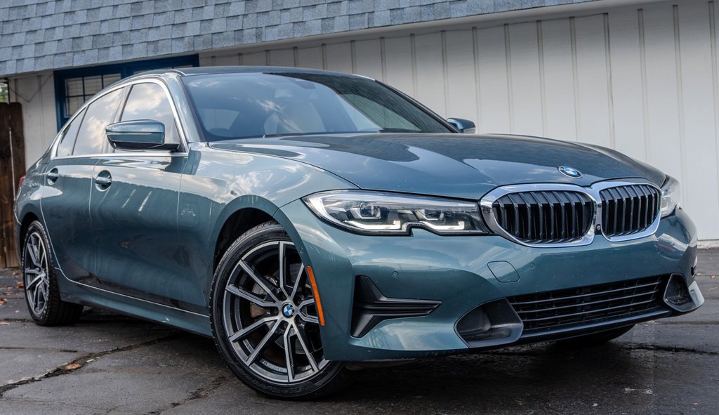 Used 2021 BMW 330i Sedan w/ Parking Assistance Package image 7