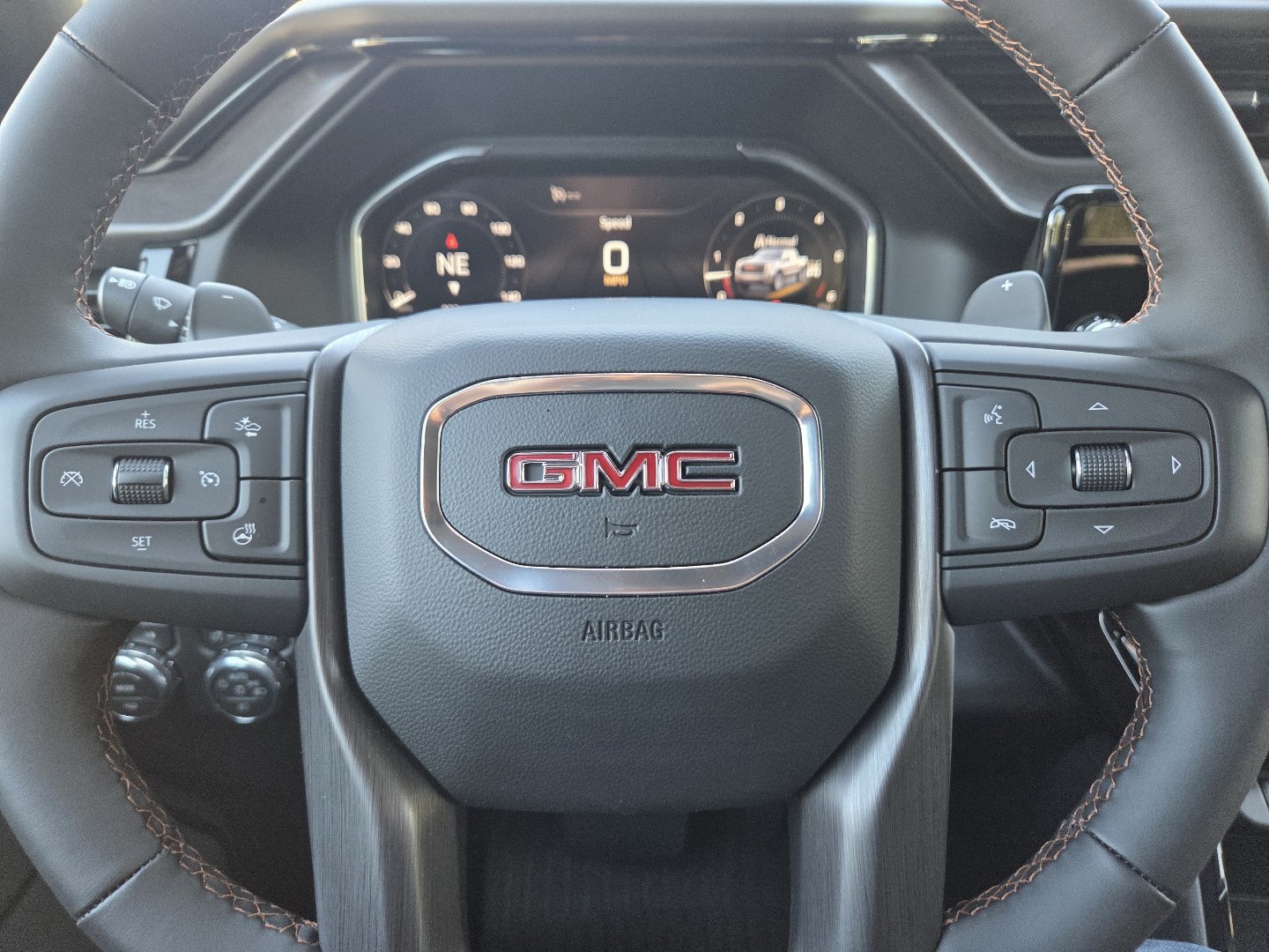 New 2026 GMC Sierra 1500 AT4 w/ AT4 Premium Package AWD/4WD image 32