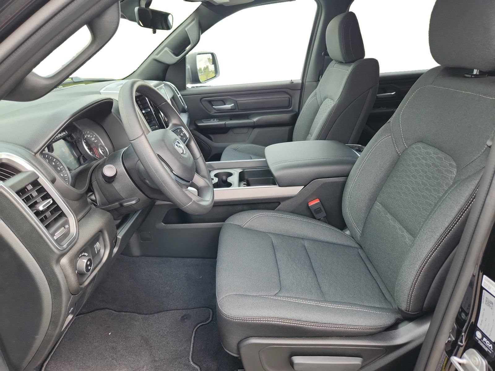New 2026 RAM 1500 Express AWD/4WD image 12
