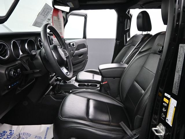 Used 2023 Jeep Wrangler Unlimited Sahara w/ Cold Weather Group AWD/4WD image 10
