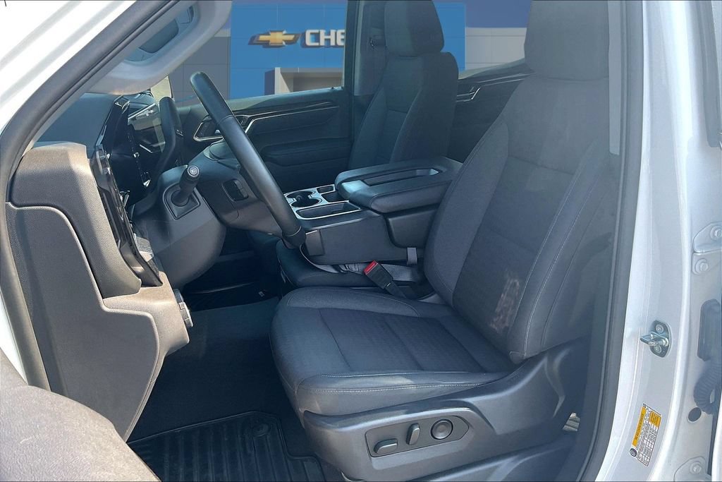 Used 2023 Chevrolet Silverado 1500 LT AWD/4WD image 22