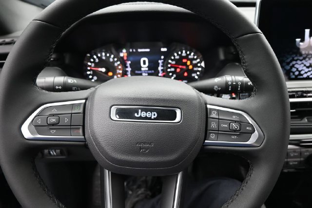 New 2026 Jeep Compass Limited AWD/4WD image 11