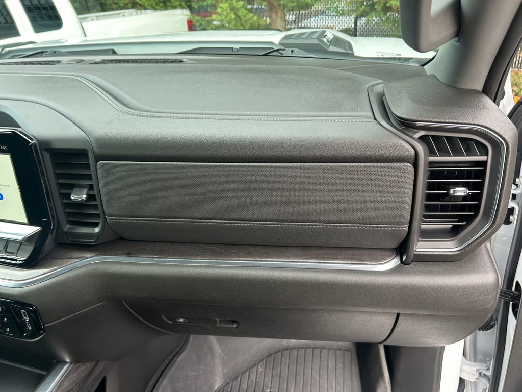 Used 2024 Chevrolet Silverado 2500 LTZ w/ LTZ Plus Package image 26