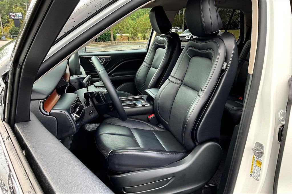 Used 2020 Lincoln Aviator Reserve w/ Class IV Trailer Tow Package image 25