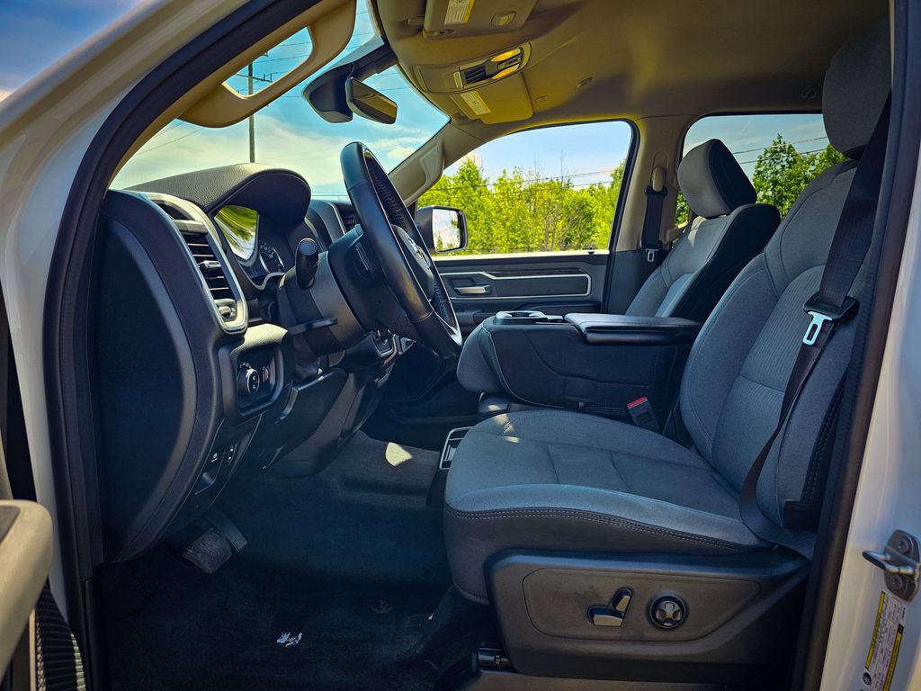 Used 2020 RAM 1500 Big Horn AWD/4WD image 12