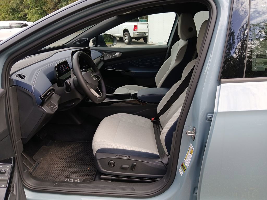 New 2025 Volkswagen ID.4 Pro S Plus image 9
